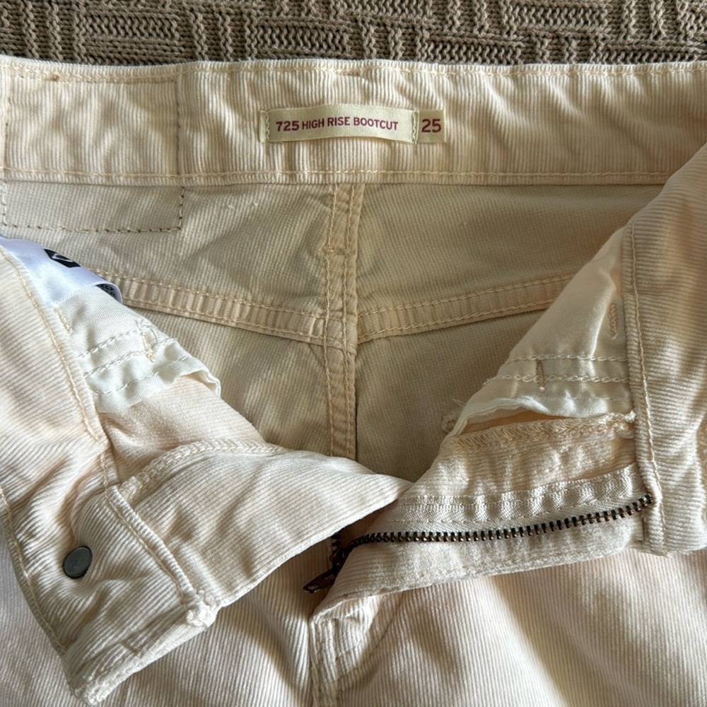 Levi's Off White/Cream Boot Cut Pants - Picture 8 of 16